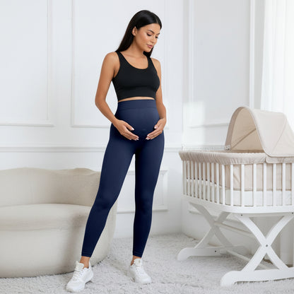 femme enceinte porant legging sport grossesse bleu marine