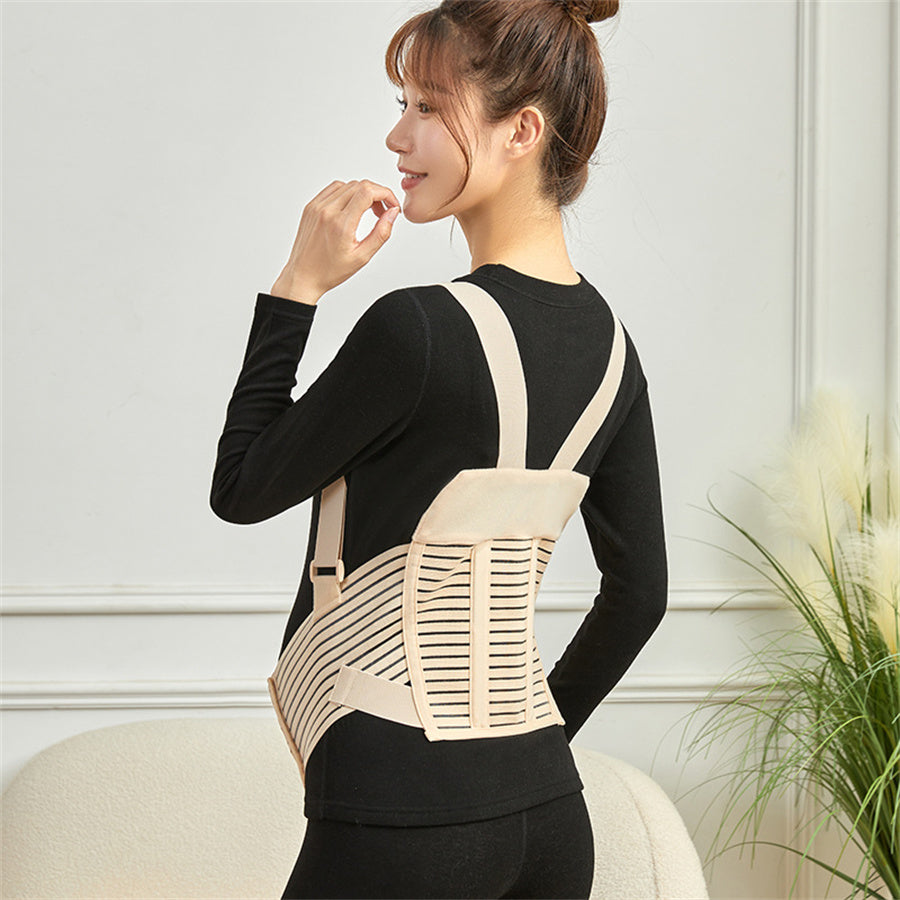 femme portant ceinture  pour grossesse beige photo de profil