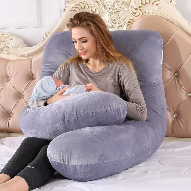 maman allaite coussin de grossesse bebe