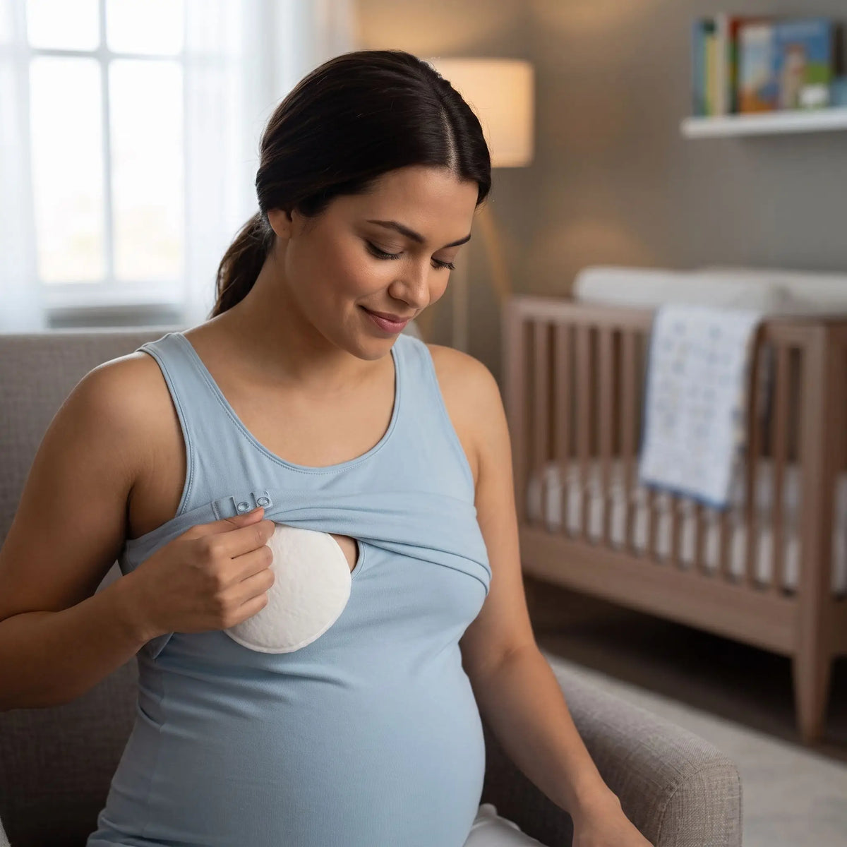 maman coussinet d'allaitement chambre bebe