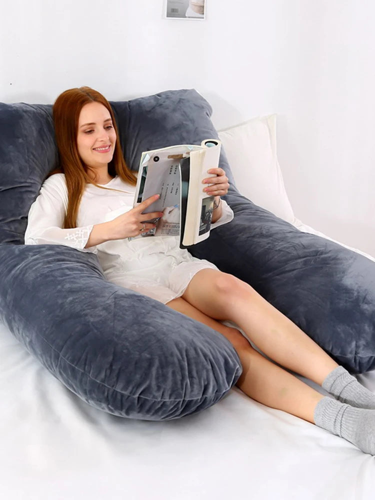 mere sur coussin de grossesse lombaire lit livre